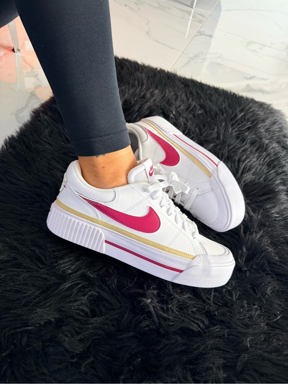 Nike court legacy lift
